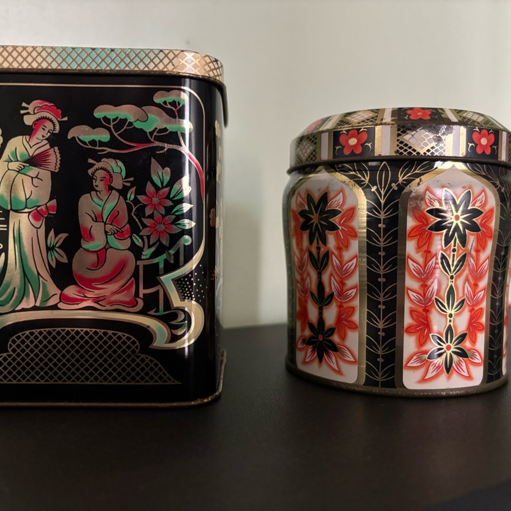 Lot of 2 Vintage Tea Tins ~ Design By Daher Floral Tin & Hinged Geisha Tin